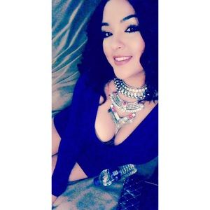 Meet your Posher, Leticia